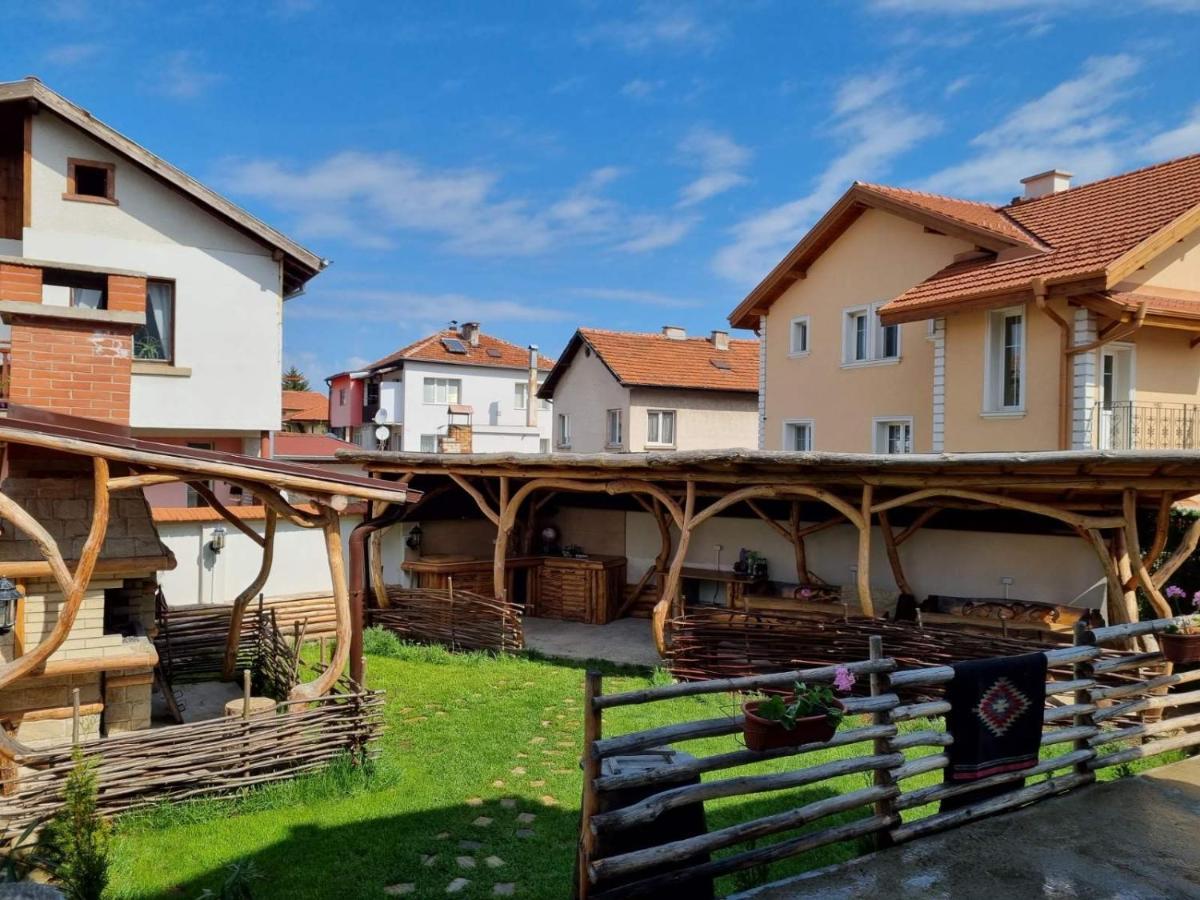 Guest House Legeto Samokov Ngoại thất bức ảnh