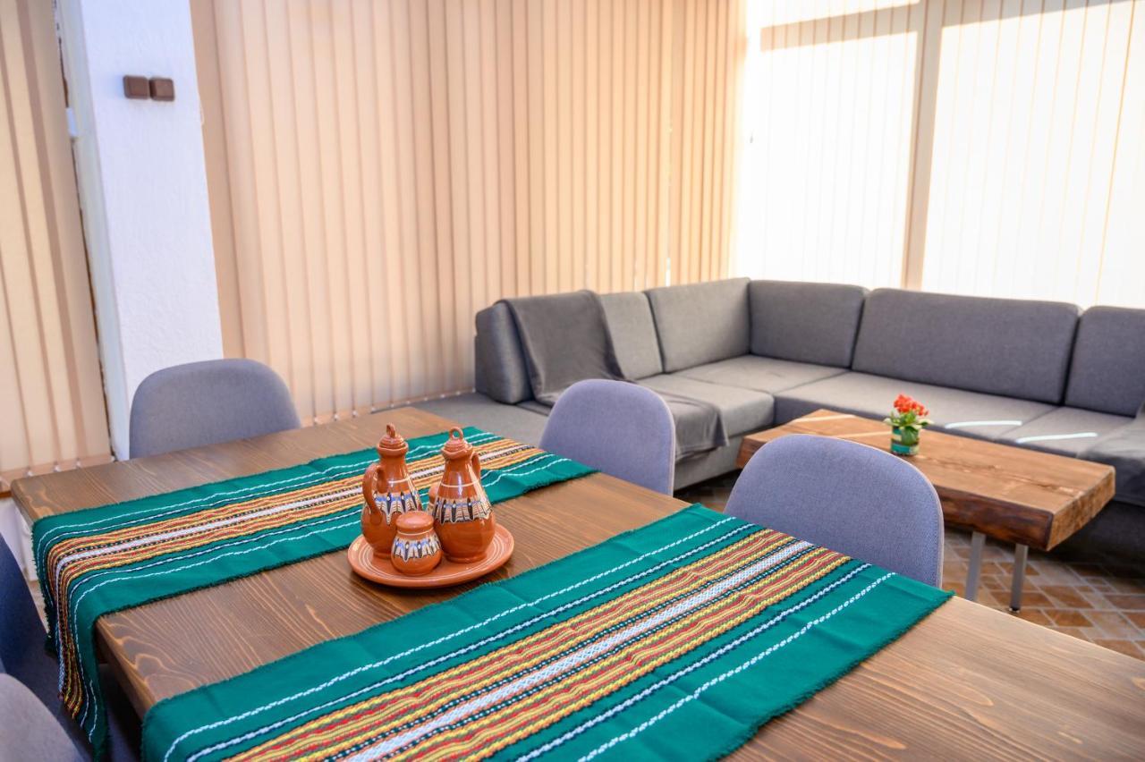 Guest House Legeto Samokov Ngoại thất bức ảnh