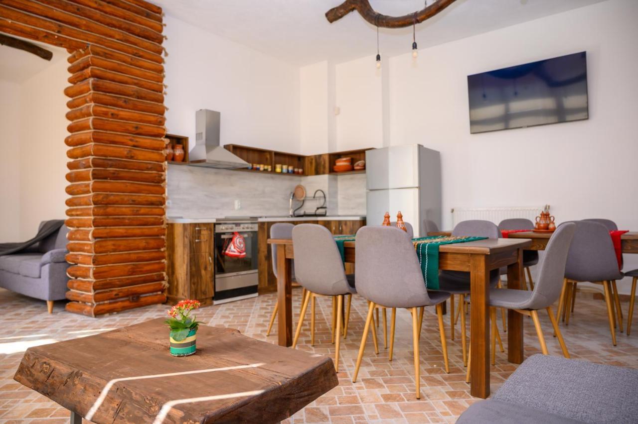 Guest House Legeto Samokov Ngoại thất bức ảnh