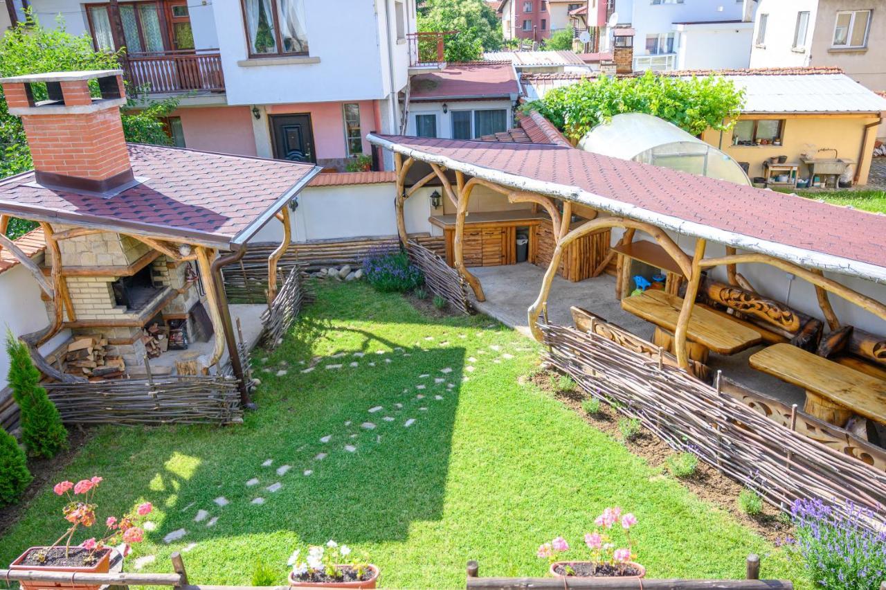 Guest House Legeto Samokov Ngoại thất bức ảnh