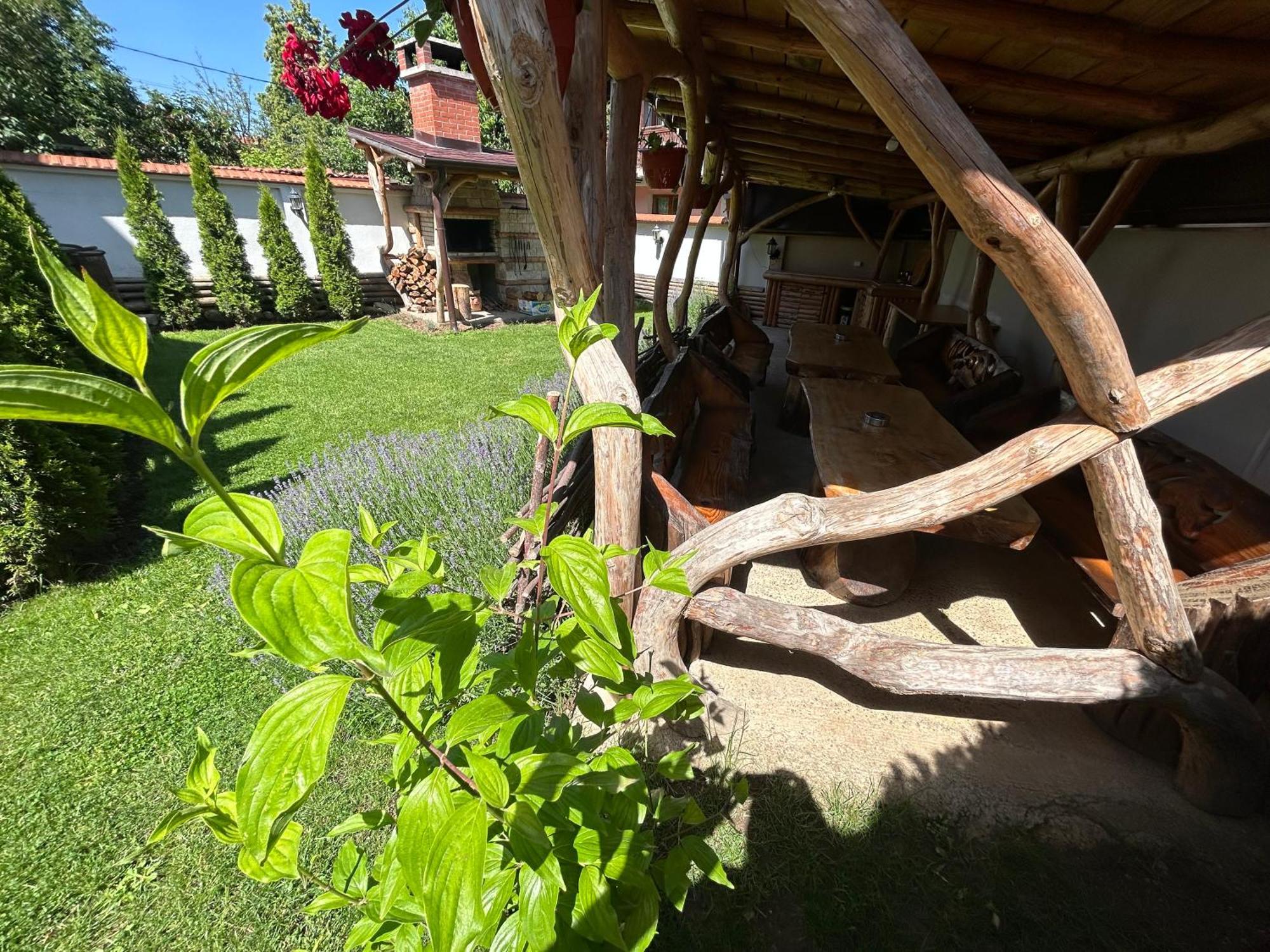 Guest House Legeto Samokov Ngoại thất bức ảnh
