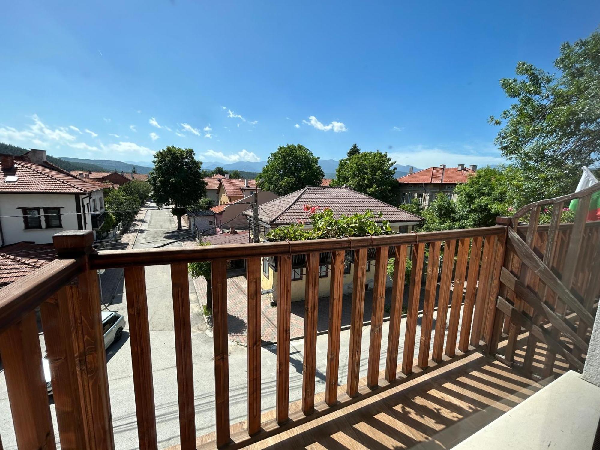 Guest House Legeto Samokov Ngoại thất bức ảnh